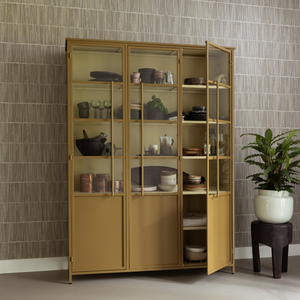 Exhibit XL 3-doors display case metal honey yellow, room setting