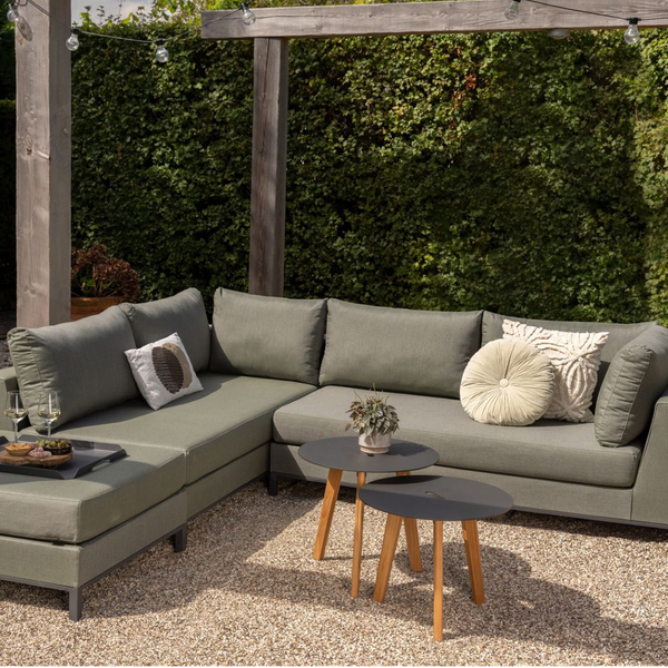 Sicilië loungeset tuin links groen, sfeerfoto